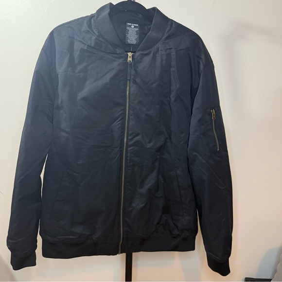 True Classic Other - True Classic Men's Black Bomber Jacket